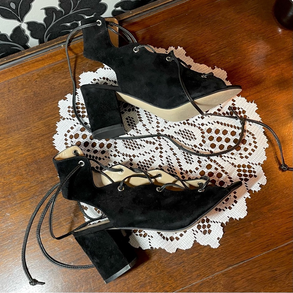 Black Suede Neiman Marcus Ankle Wrap Platform Block Heels Sandals 6 1/2 LUCIOUS!